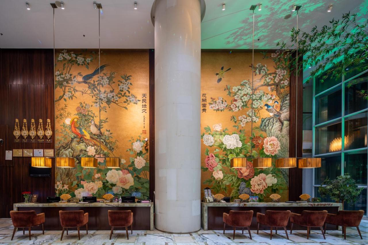 King Royal Hotel Yunfu Exterior photo